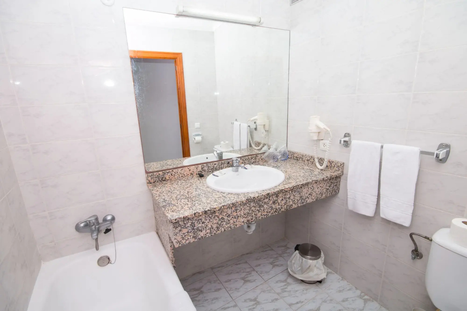 Отель Amic Can Pastilla