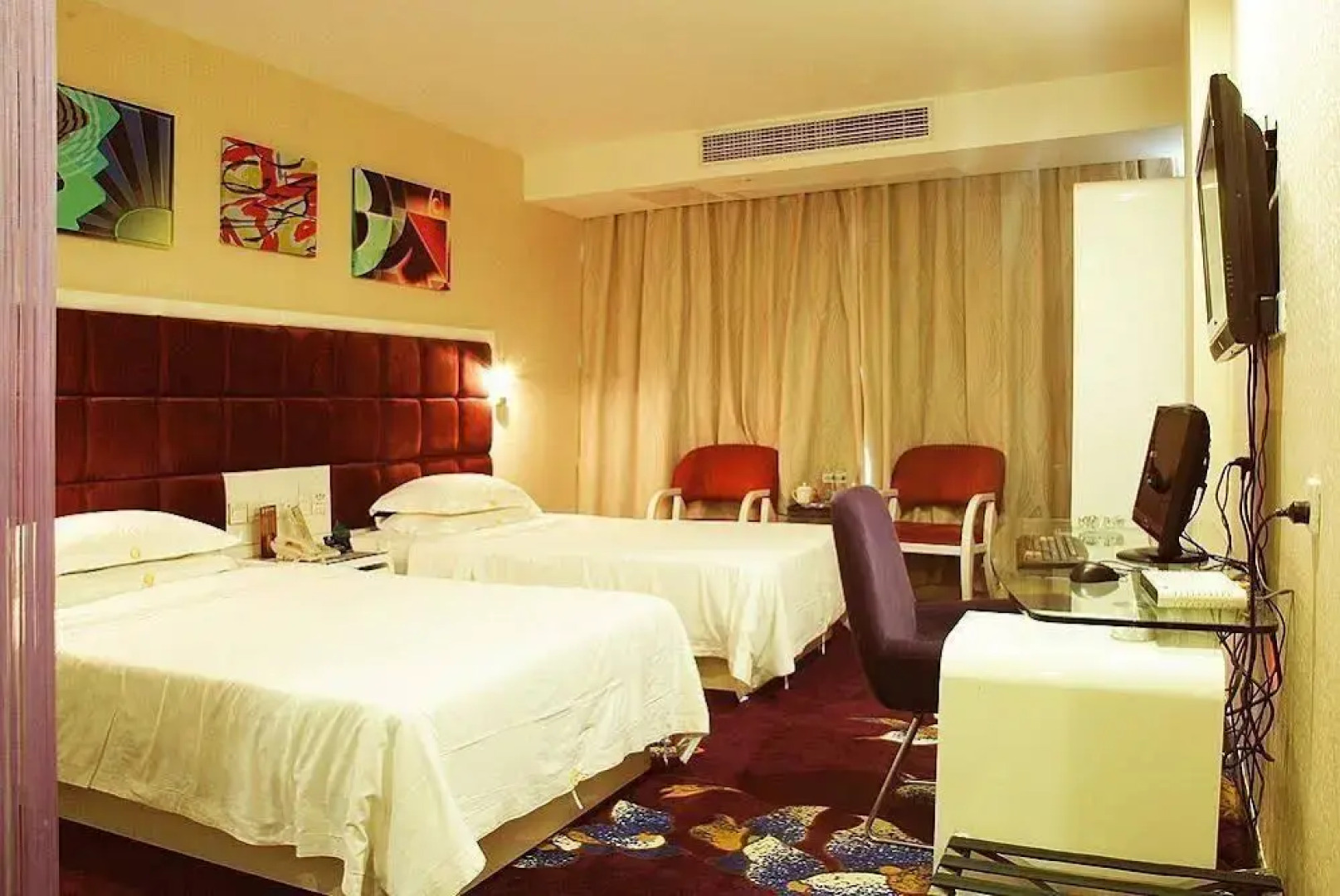 Tianlun Huangchao Fashion Hotel