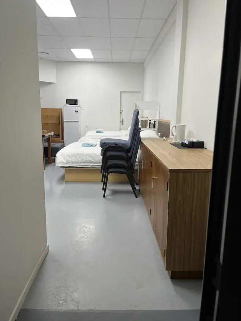 2 Double 1 Single 2 Sofa Beds - Suite 6