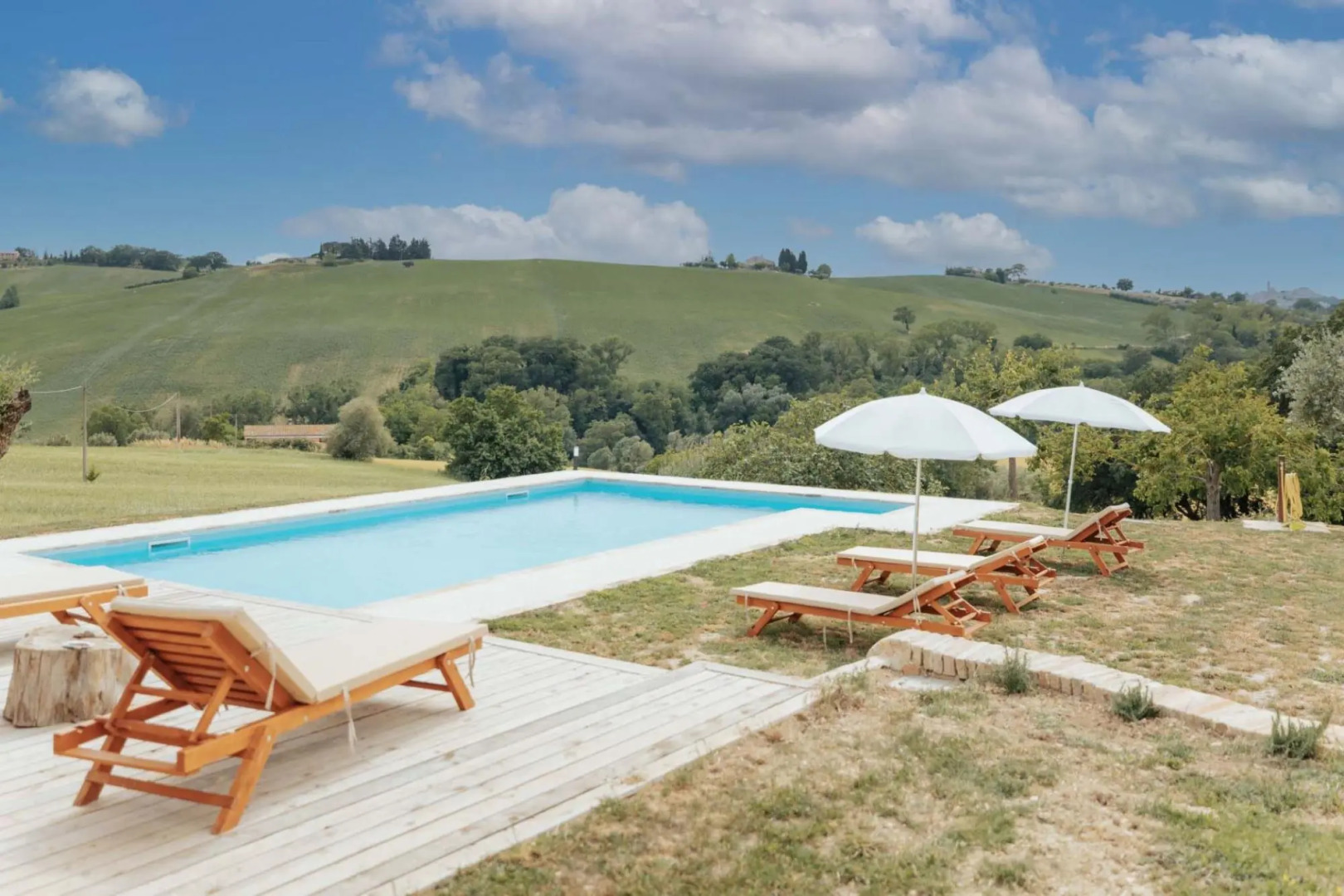Charm and well-being in a rural setting. Dedicated to all those who seek comfort and style but love-Casa Rurale Botonto