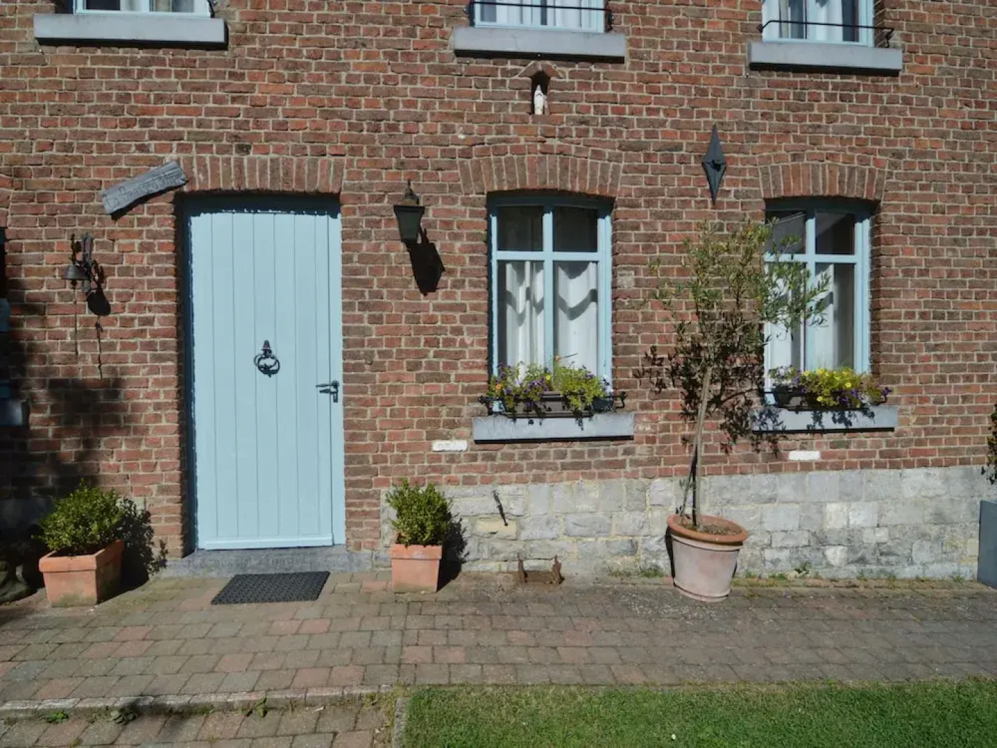 Pleasant Holiday Home With Garden in Ciney