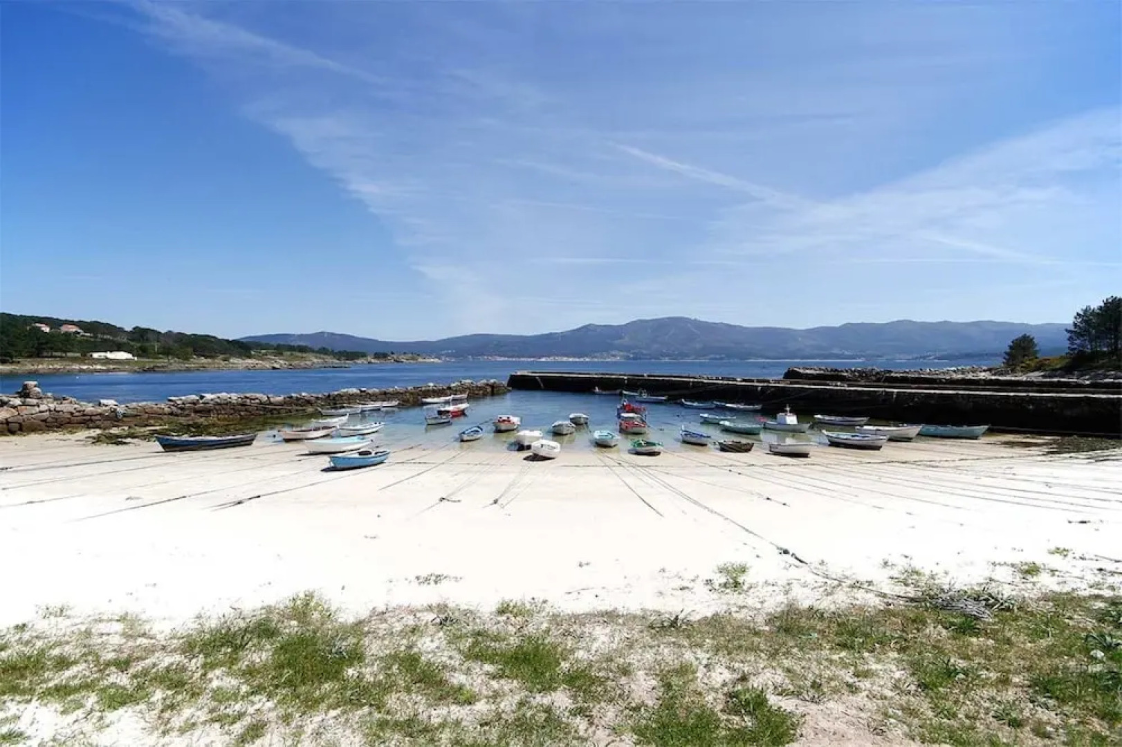 101630 -  House in Muros