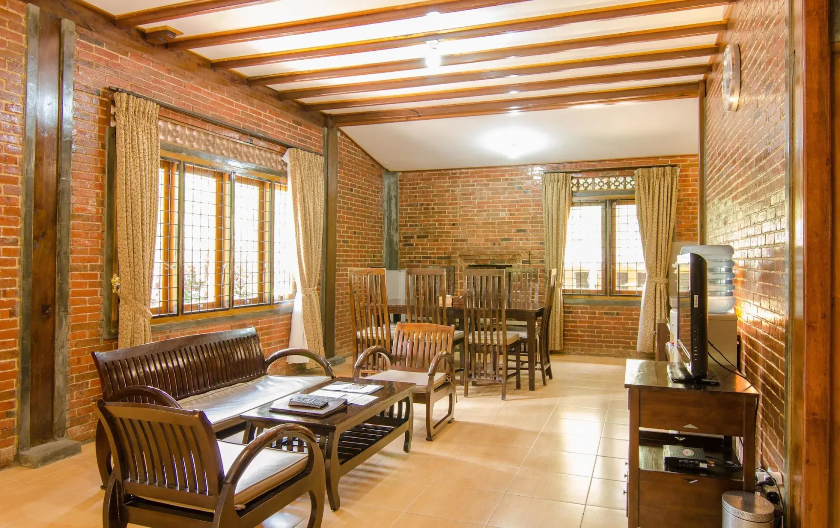 Jambuluwuk  Convention Hall & Resort Batu