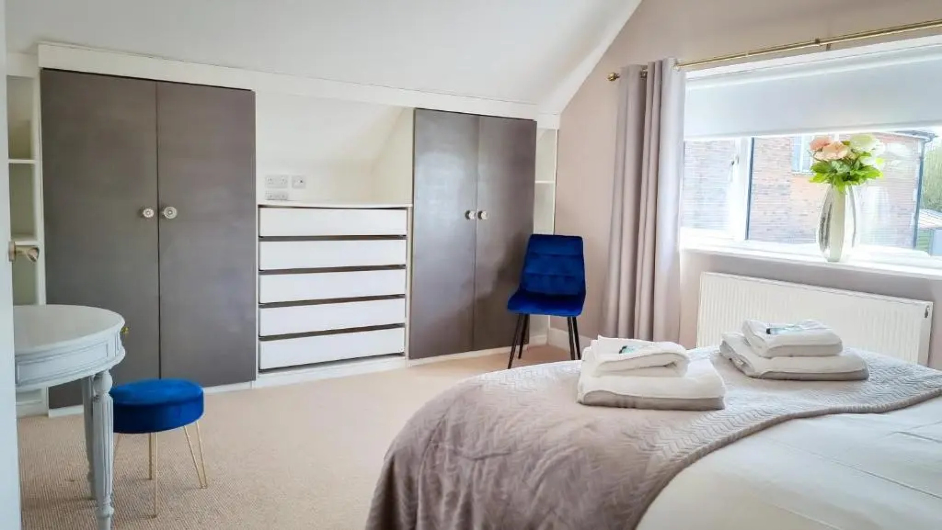 The Angel Holiday House