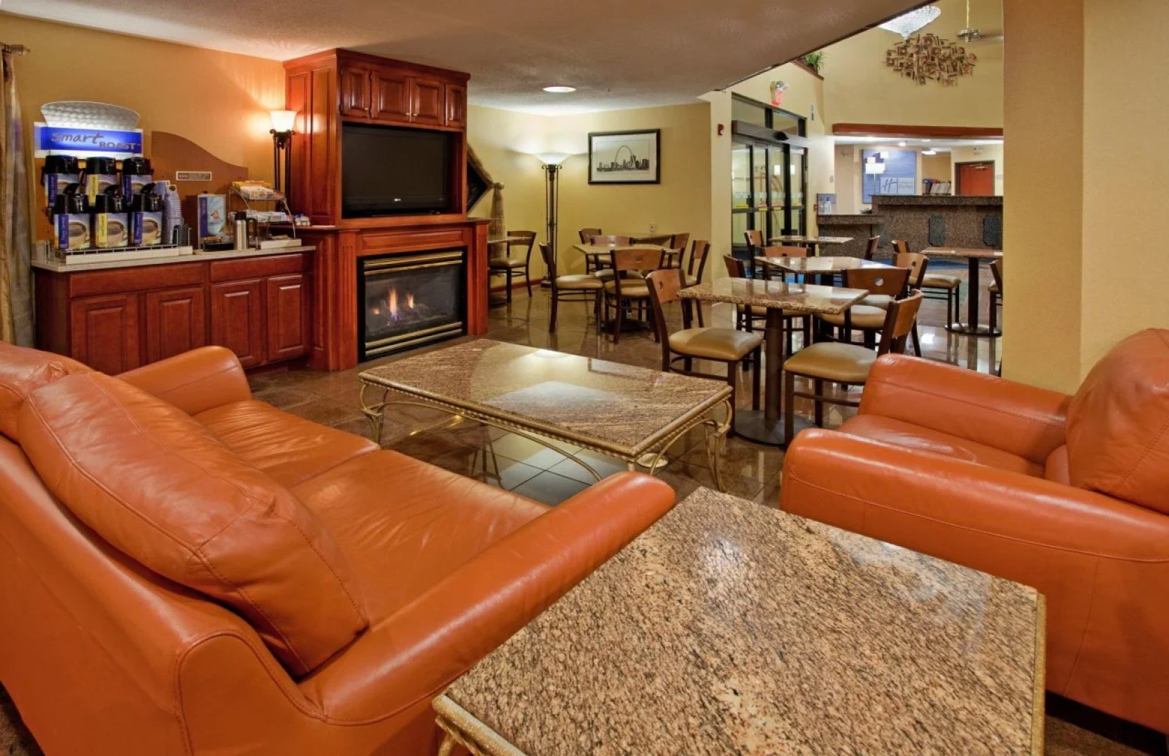 Holiday Inn Express & Suites St. Louis West - Fenton by IHG