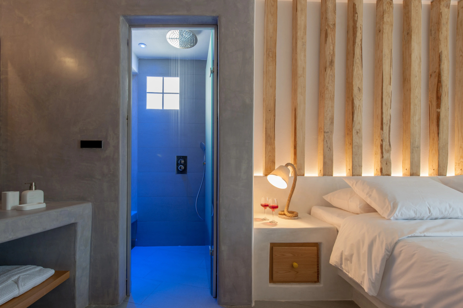 Neptune Luxury Spa Suites