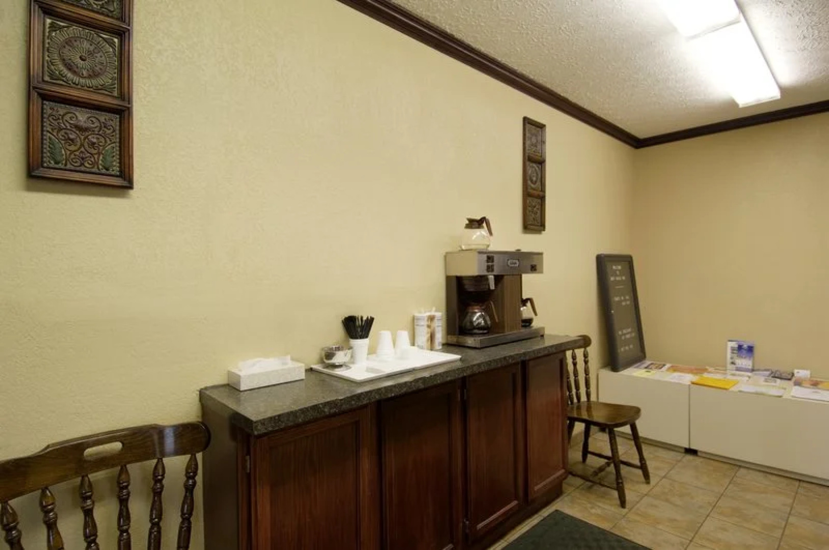 Americas Best Value Inn - Columbus/West