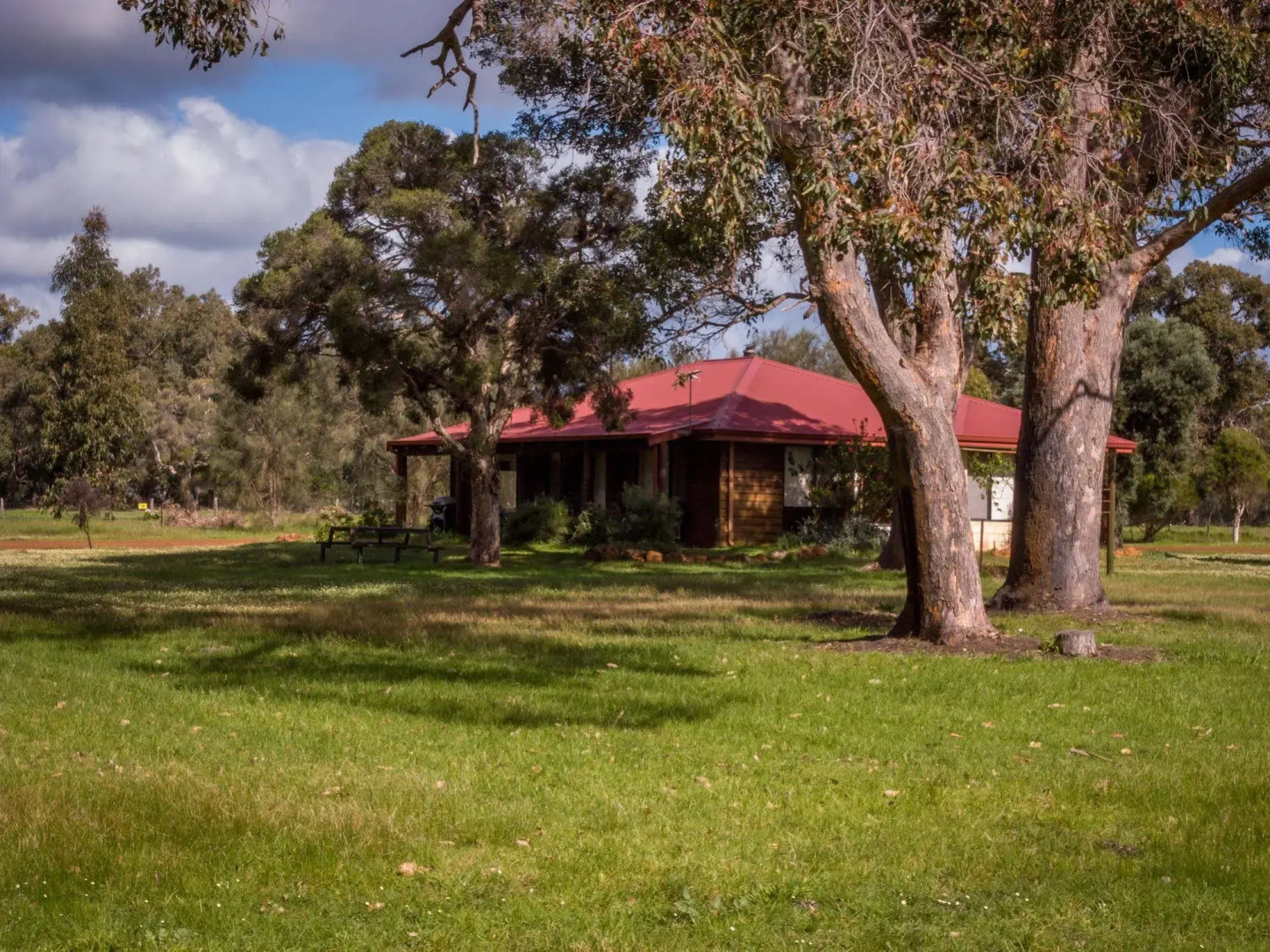 Dunsborough Rail Carriages & Farm Cottages