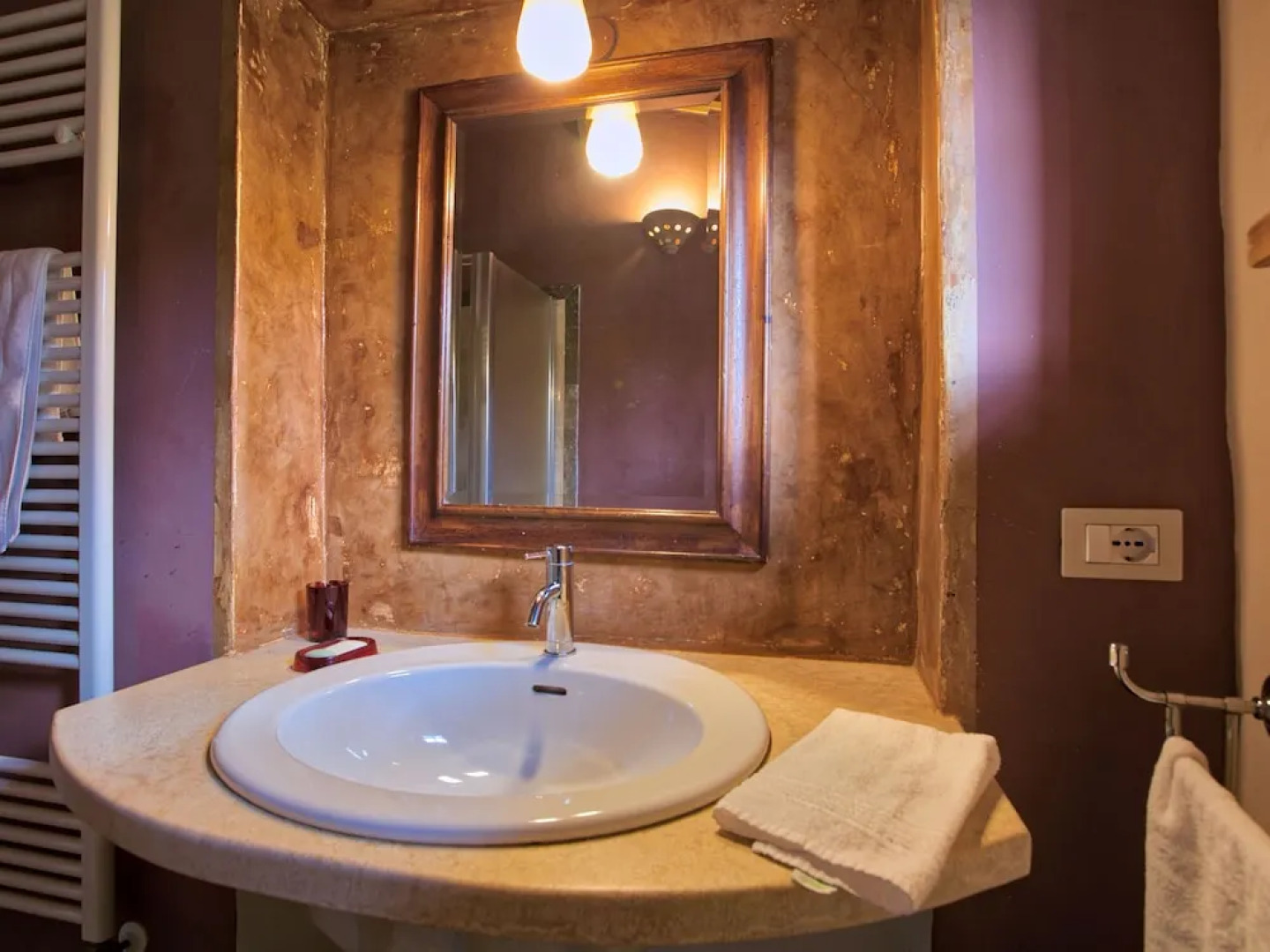 Hill-view Apartment in Lucignano With Private Terrace