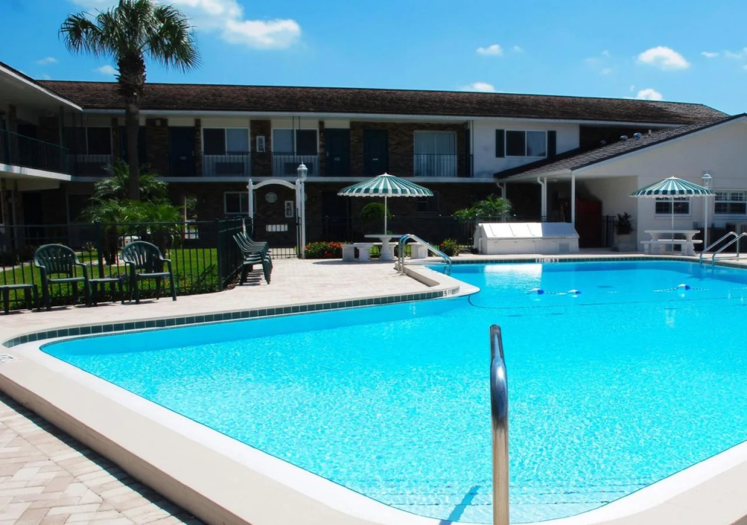 Roadstar Hotel Zephyrhills