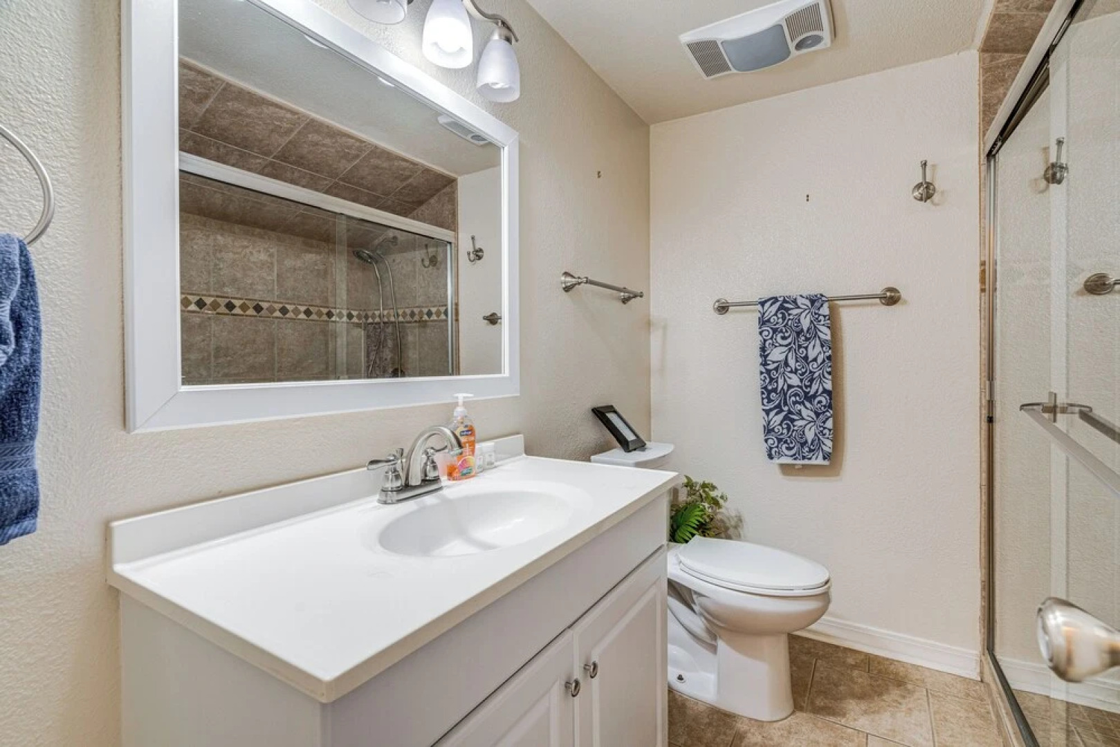 Lago Vista Golf Getaway w/ Decks + Pool Access!