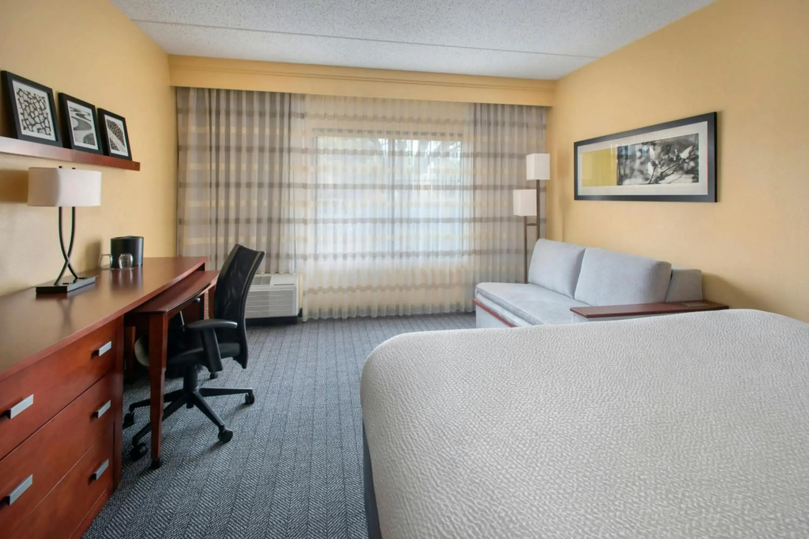 Courtyard by Marriott Mt. Laurel
