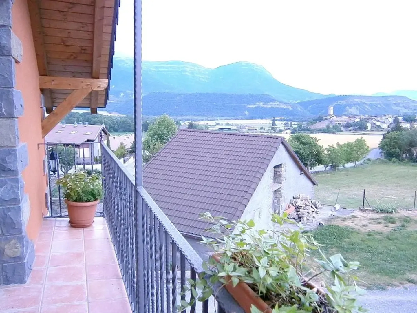 Apartment With 3 Bedrooms in Sorripas, With Wonderful Mountain View, Enclosed Garden and Wifi