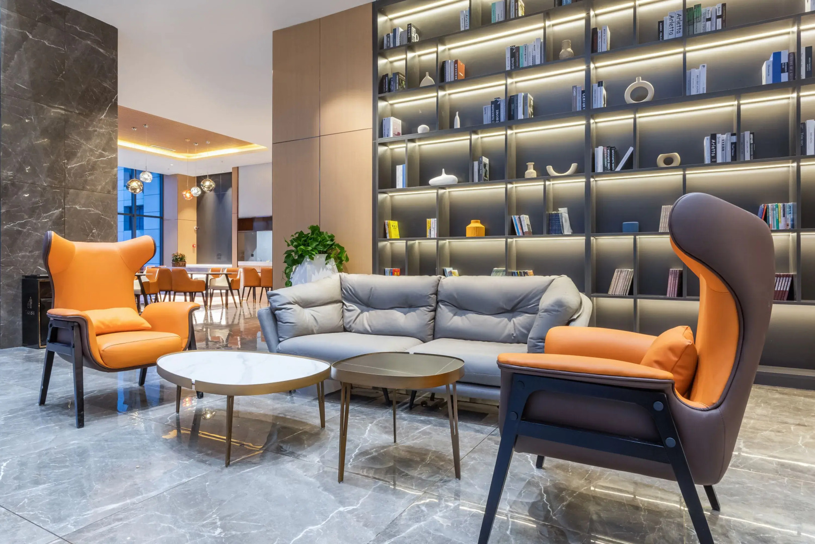 Qin Yue Shi Ye Hotel