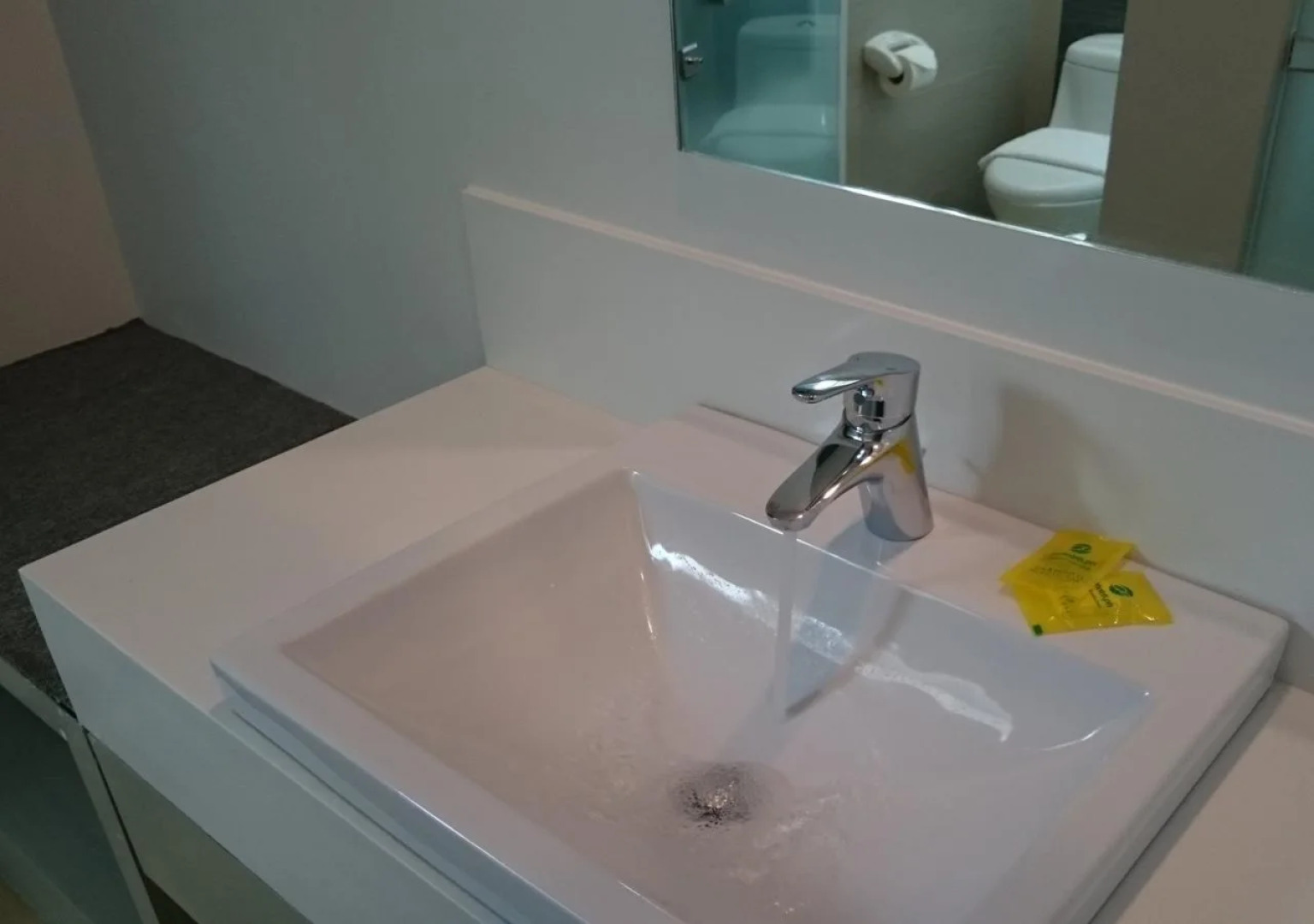 Go Hotels Otis - Manila