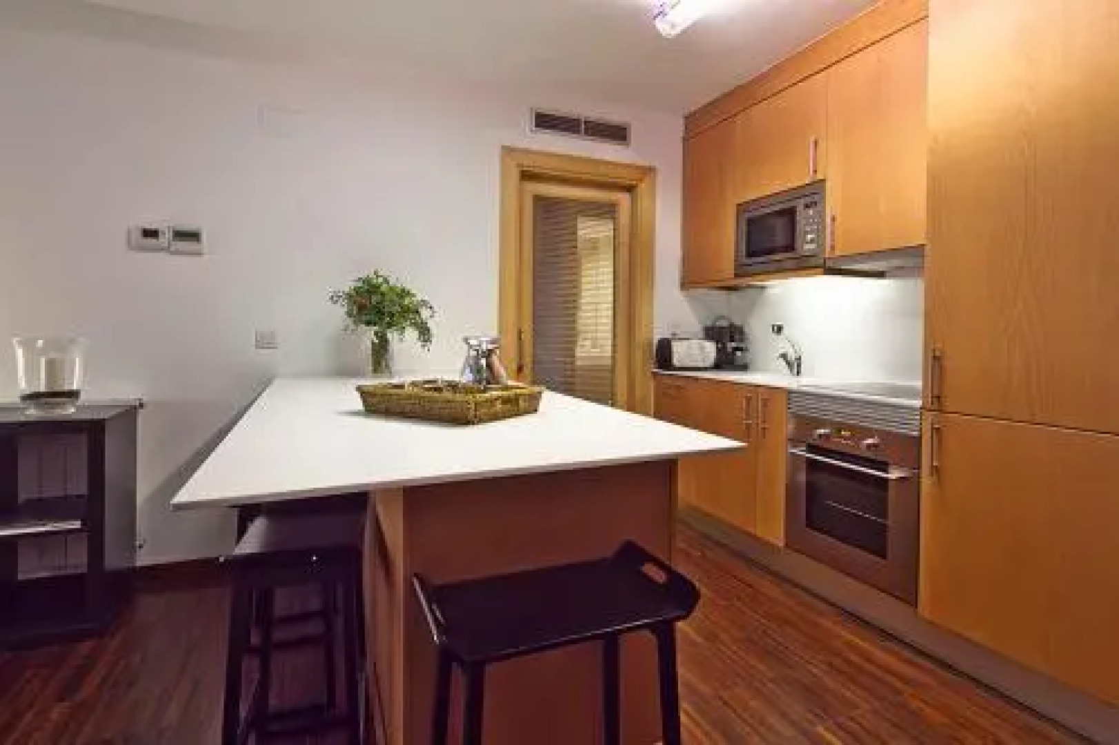 Apartment Barcelona Rentals - Sarria Apartments Near Center