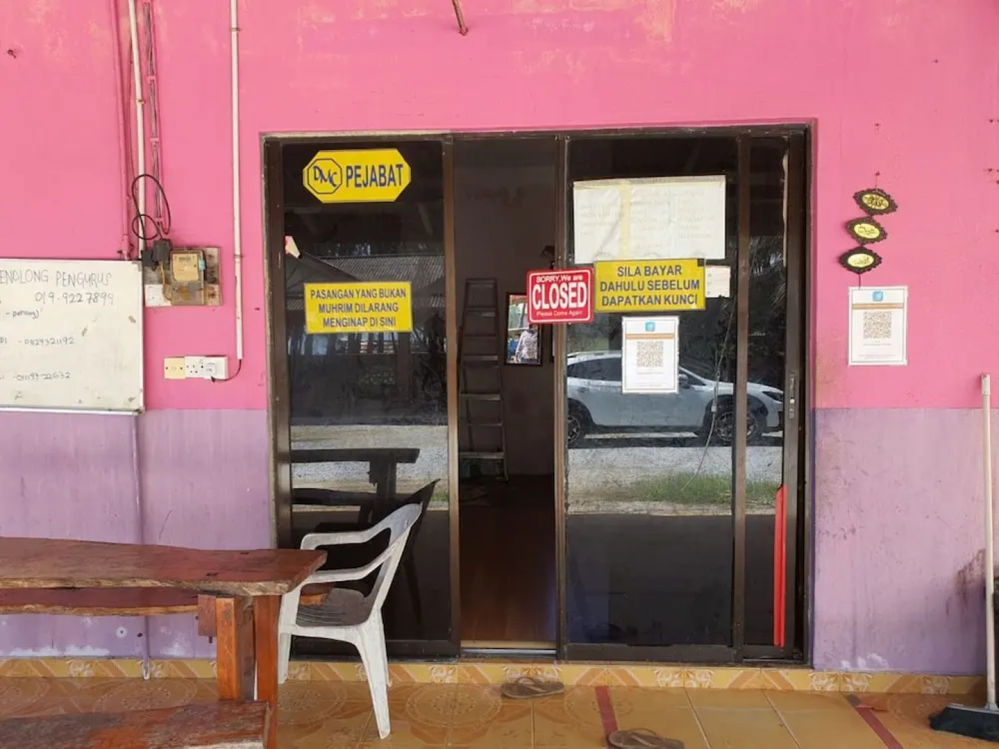 OYO 90302 Dimuara Chalet Tok Bali