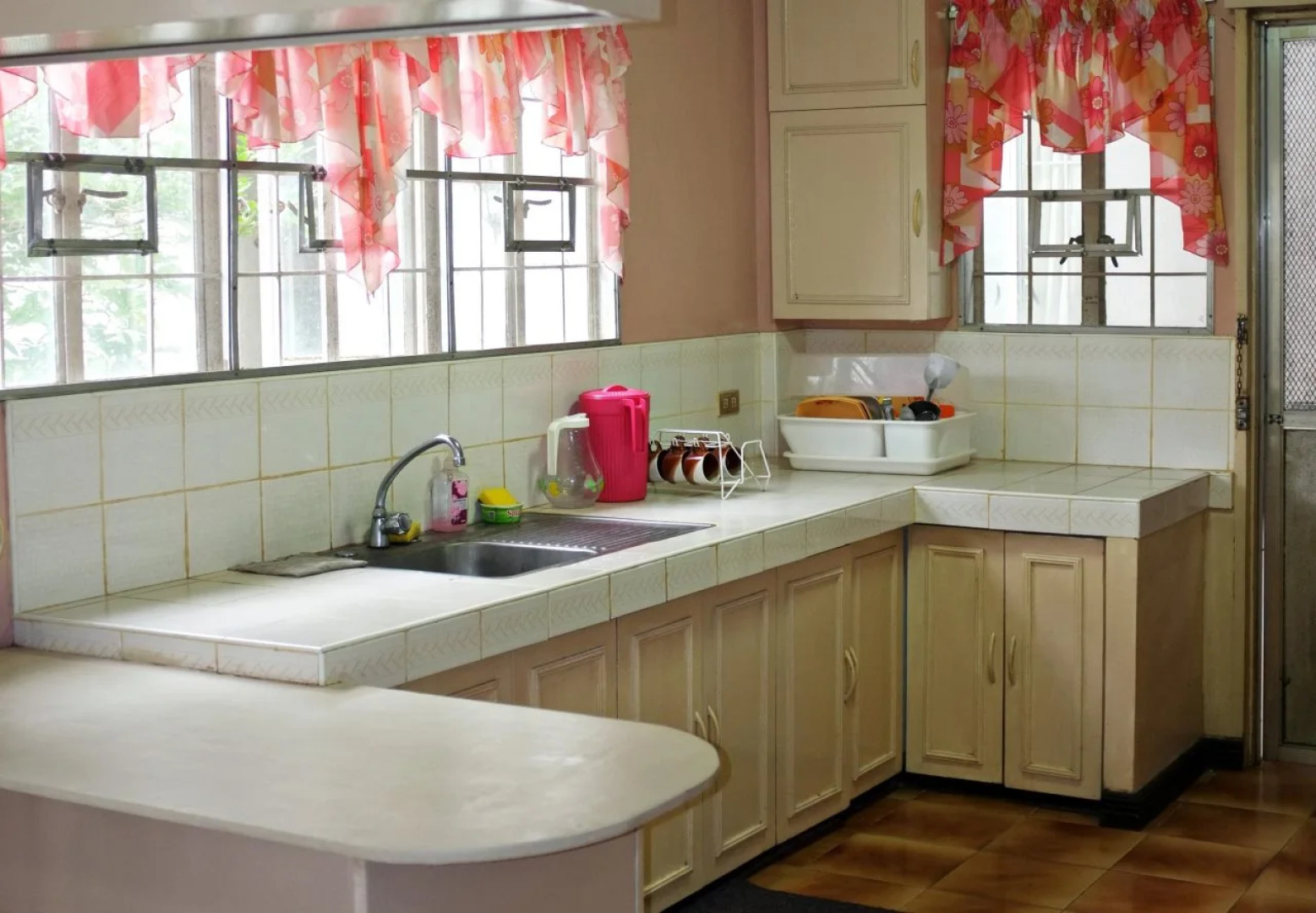 Chateau Veronica Apartelle