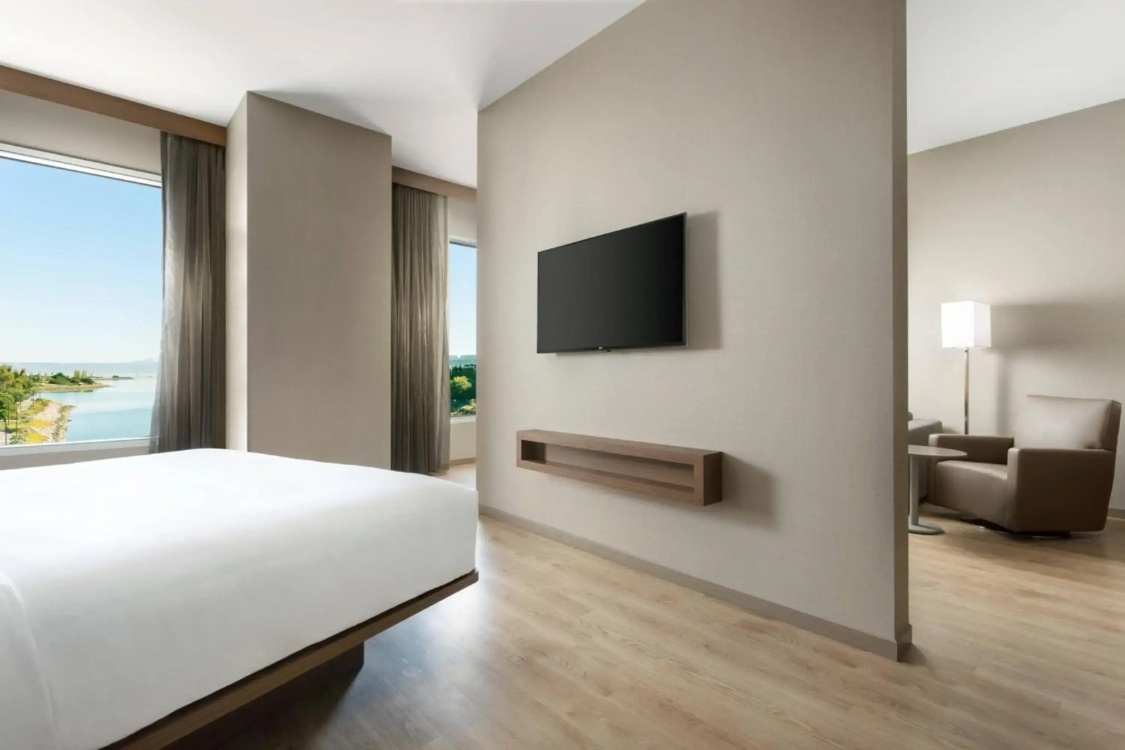 AC Hotel by Marriott San Francisco Airport Oyster Point/Waterfront