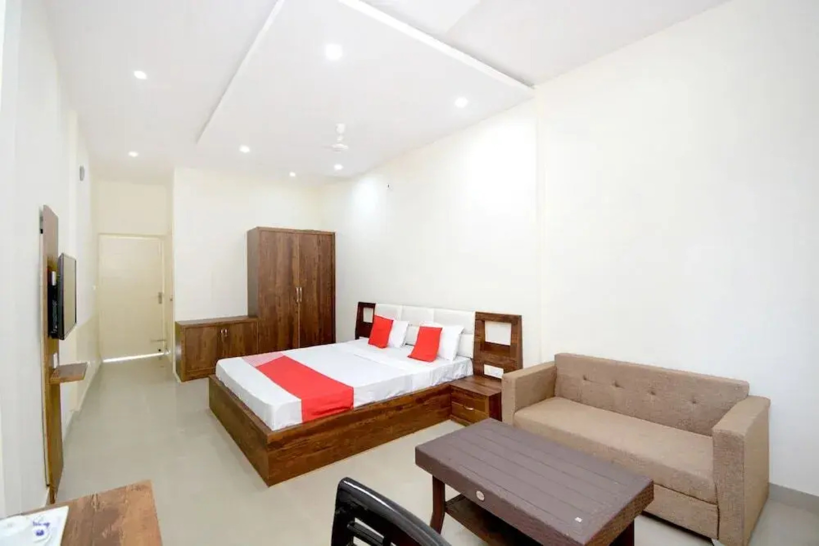 Riverview Health Resort By OYO Rooms