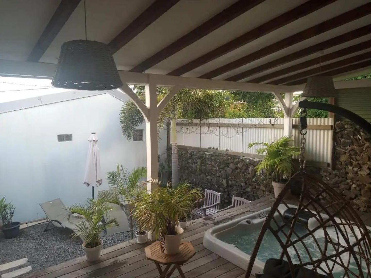 Une pause s'impose au Vauclin avec votre jacuzzi privatif pour 3 nuits minimum