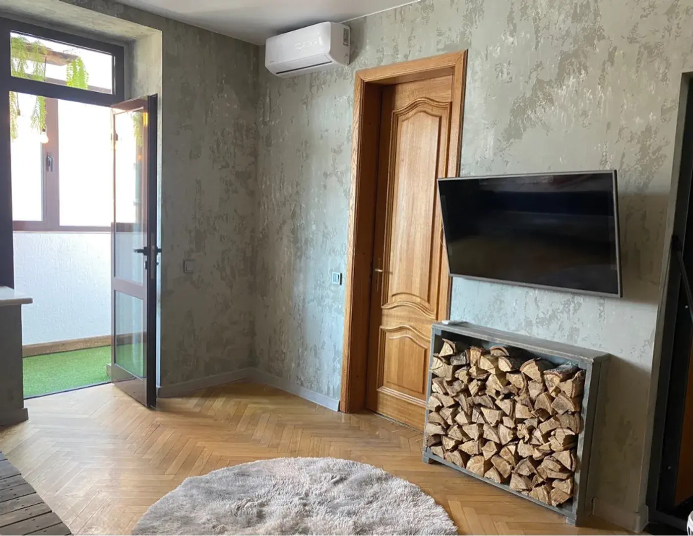 Mr&Mrs (Мисс и Мистер)