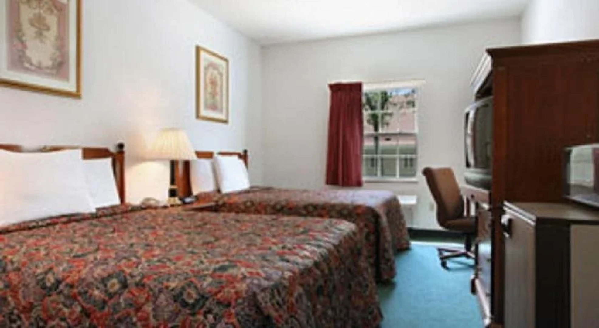 Travelodge by Wyndham Waukegan Gurnee