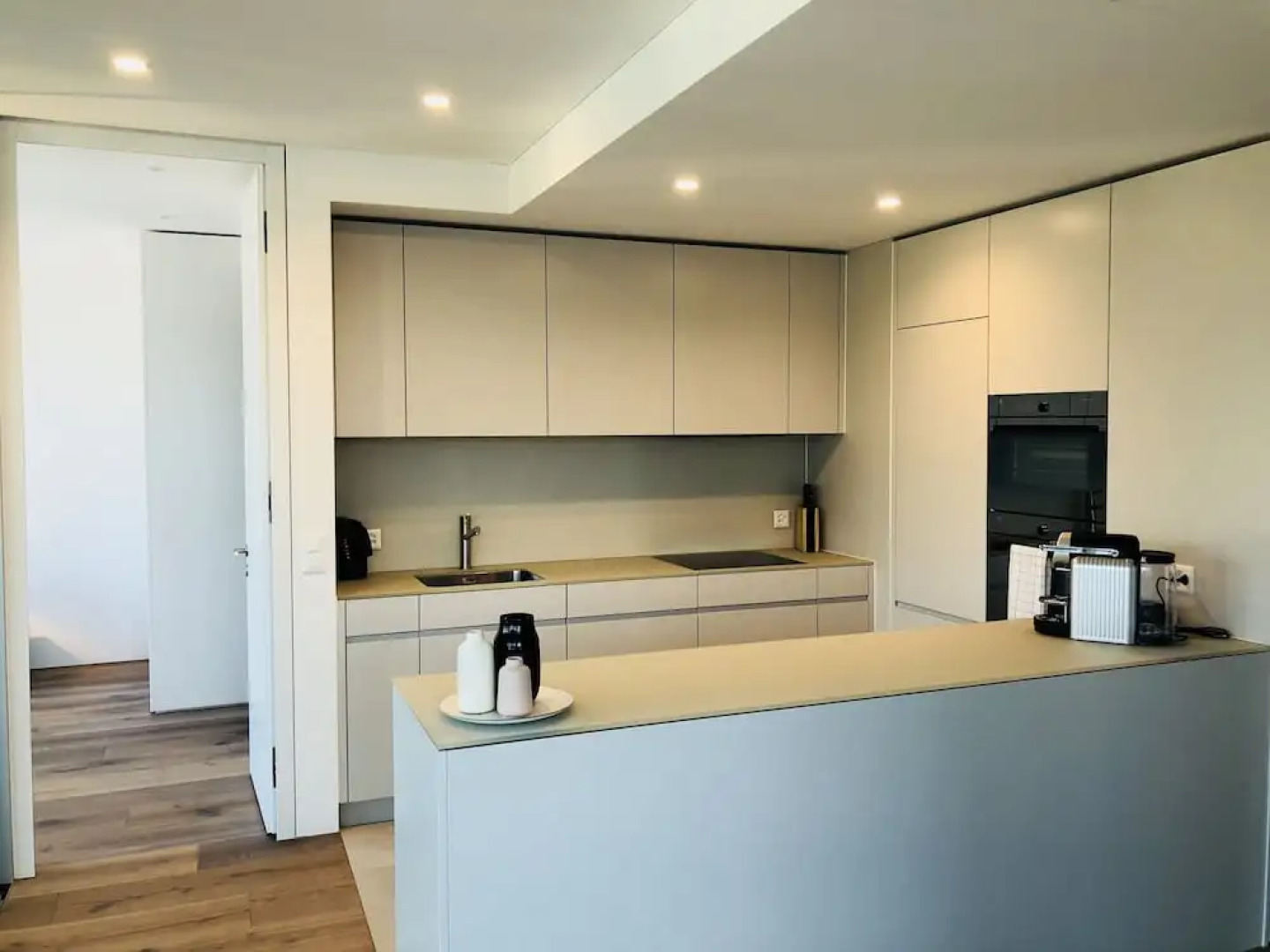 Park Tower City View Apartments