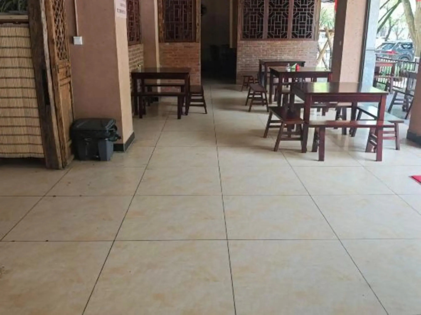 Pu'er Plum Lakeside Hotel