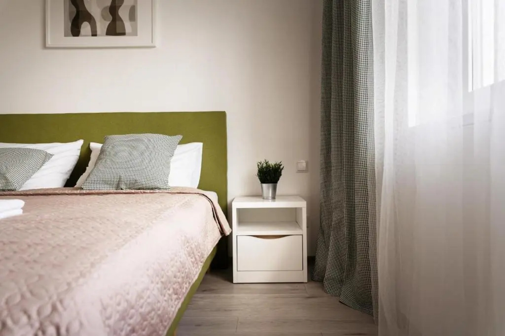 Between two lakes - 2 House