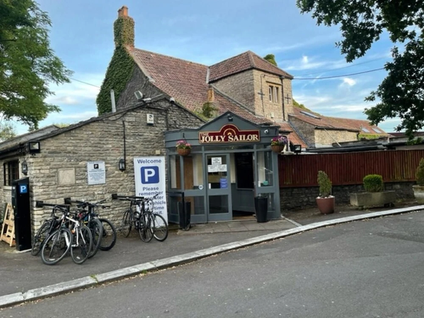 Beautiful 2BD Flat Outstanding Views Near Bath