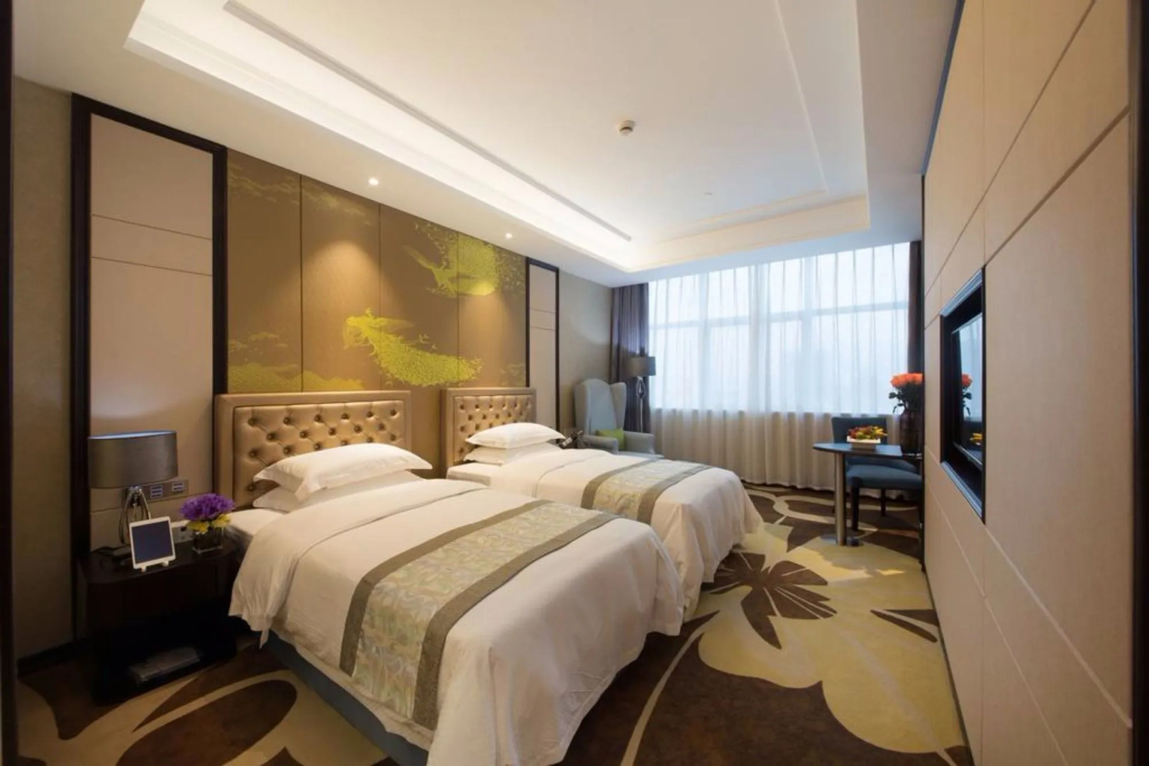 Yiwu Zhonglian Kaixin Hotel