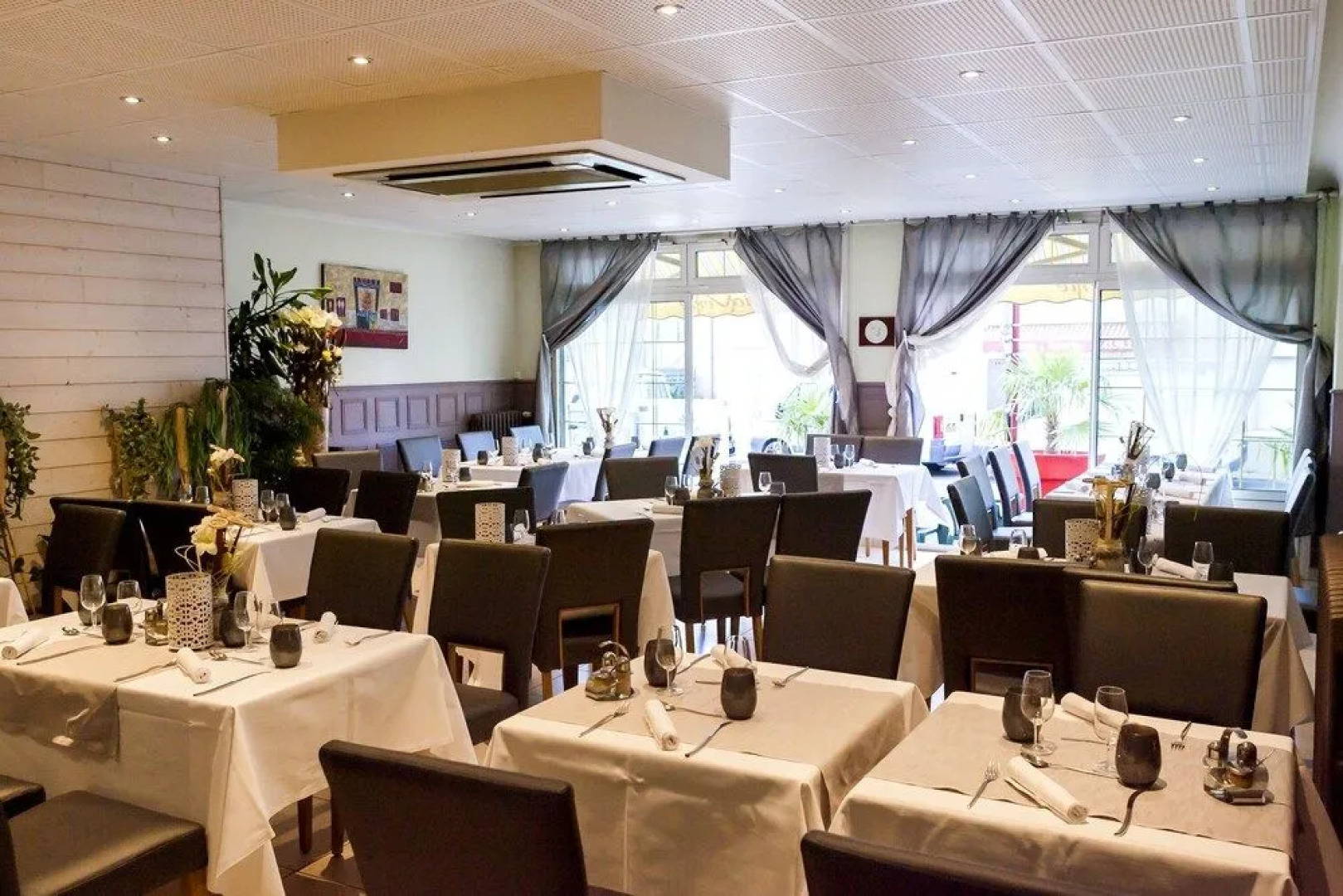 Logis Hotel Restaurant Croix Verte