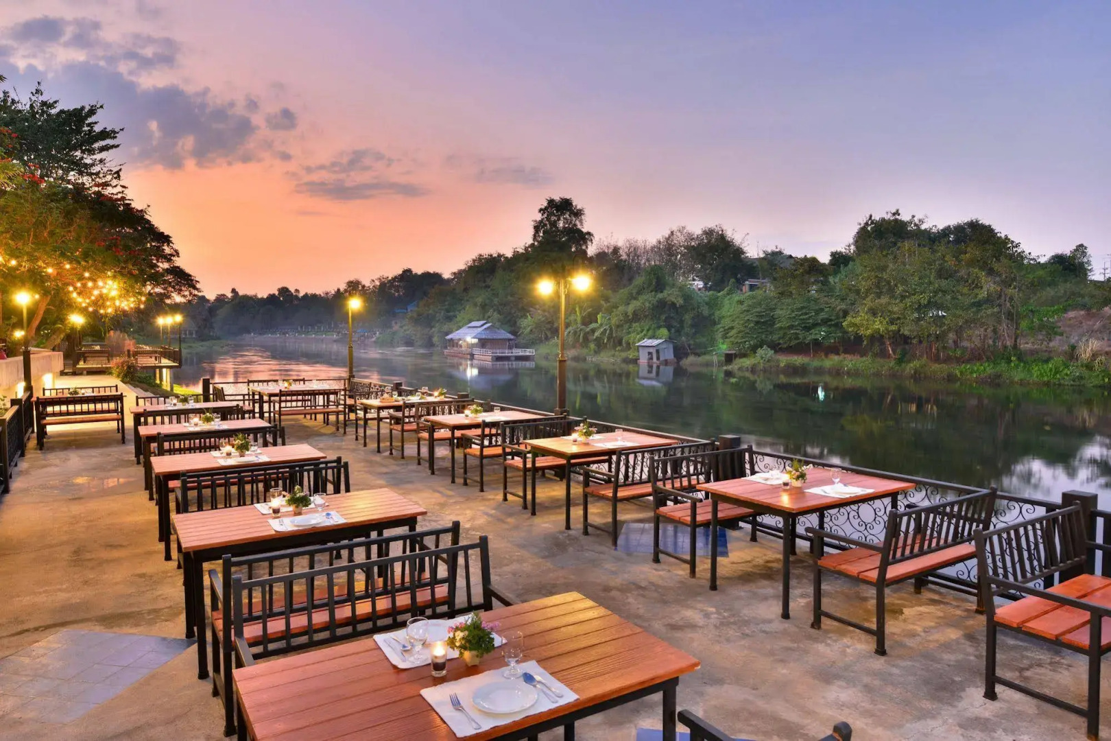 Royal Riverkwai Resort & Spa