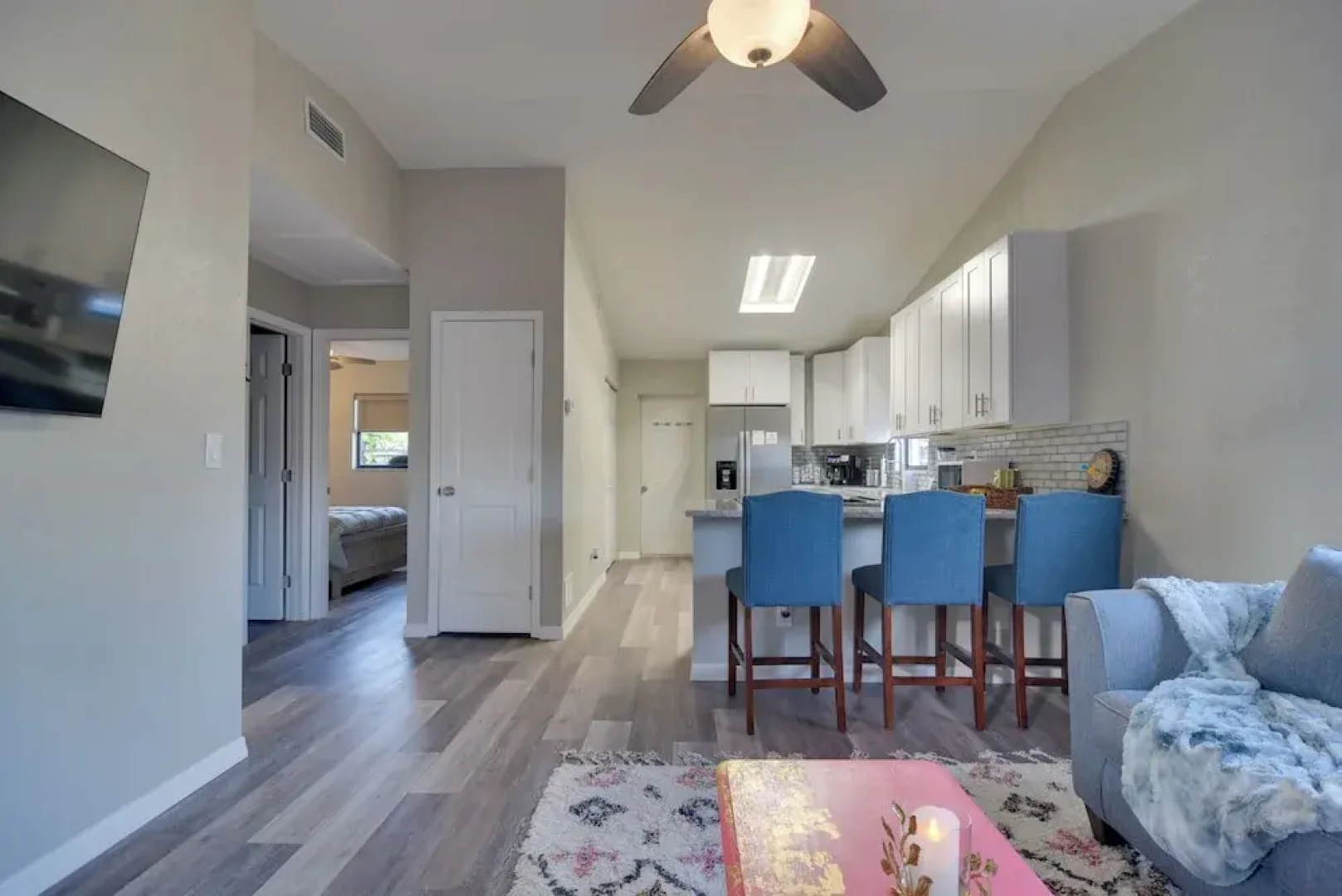 Ideally Located Palm Harbor Condo: Walk Downtown!