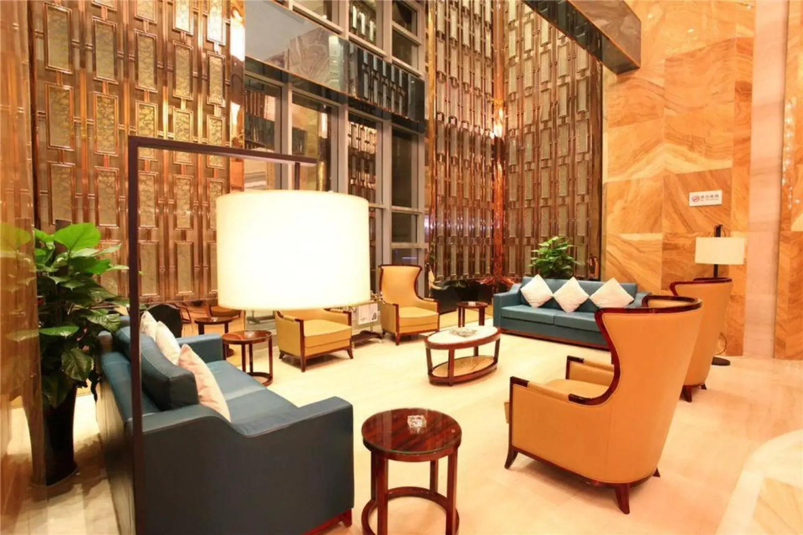 Shenlongyingjia Hotel