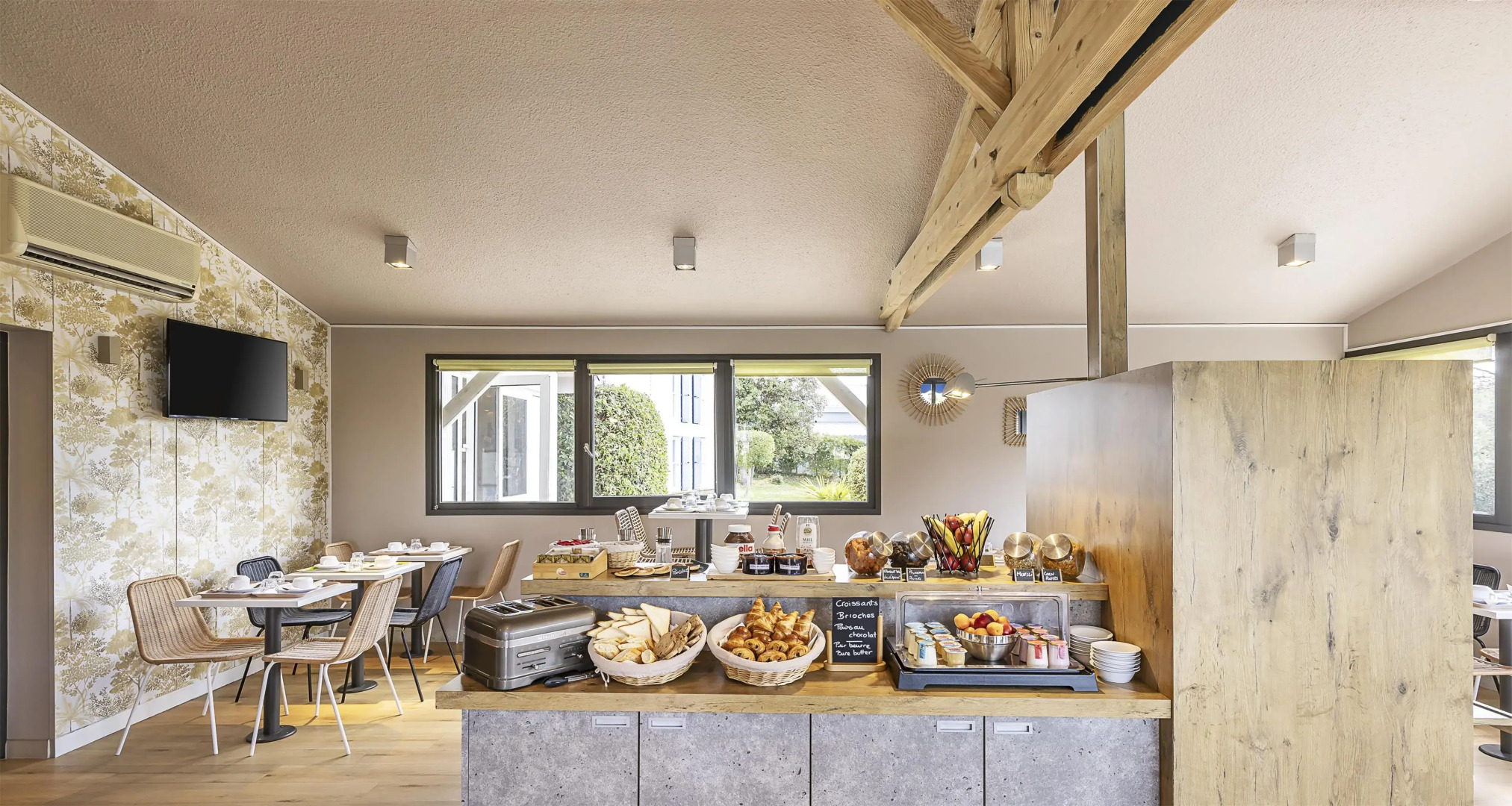 Sure Hotel by Best Western Nimes Est