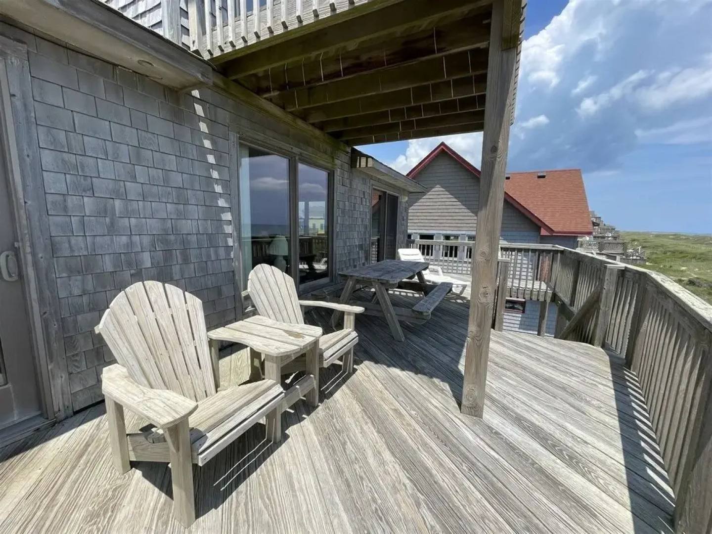 South Beach 4 Bedroom Cottage by RedAwning