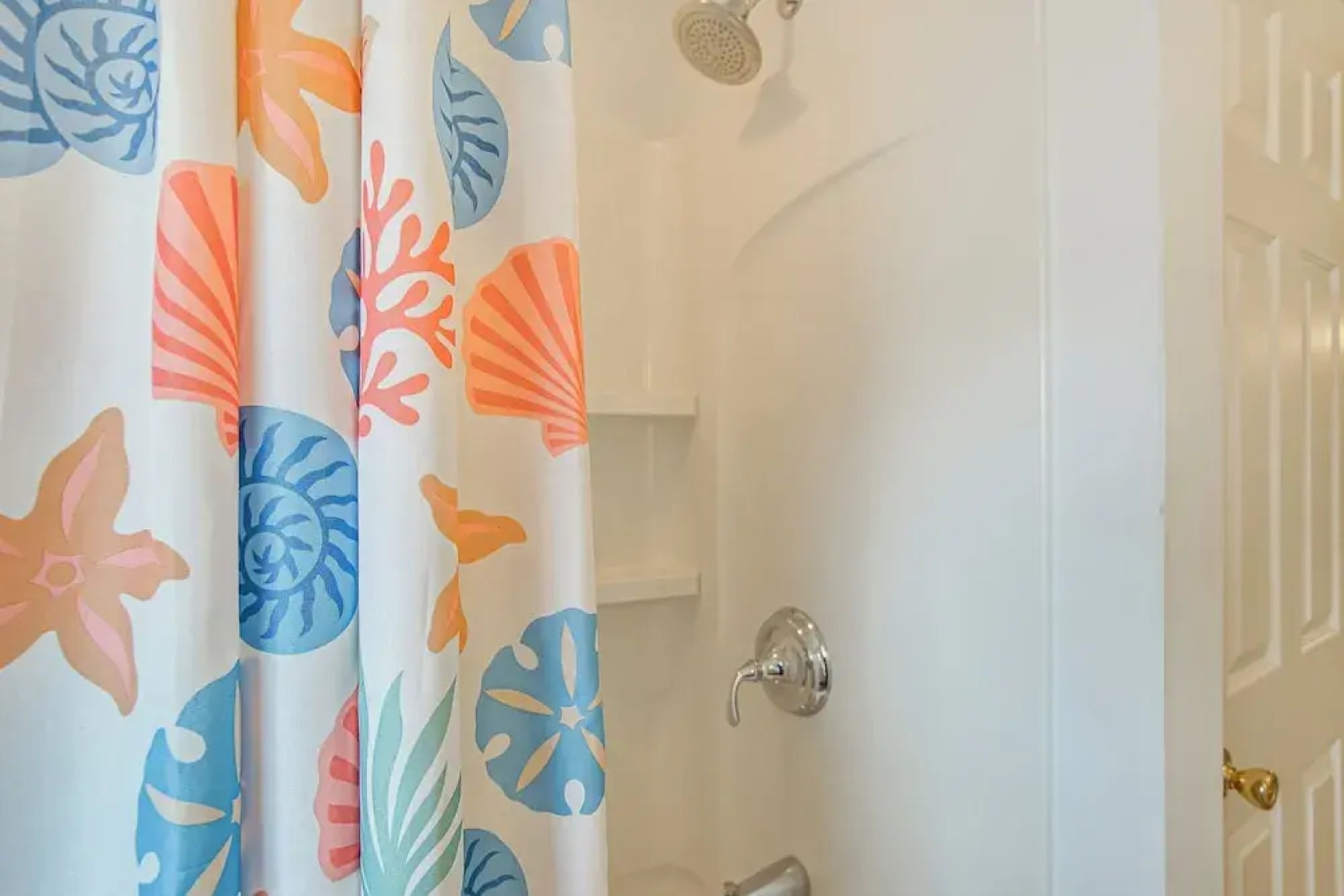 Near Beaches & Trails: Home in East Falmouth