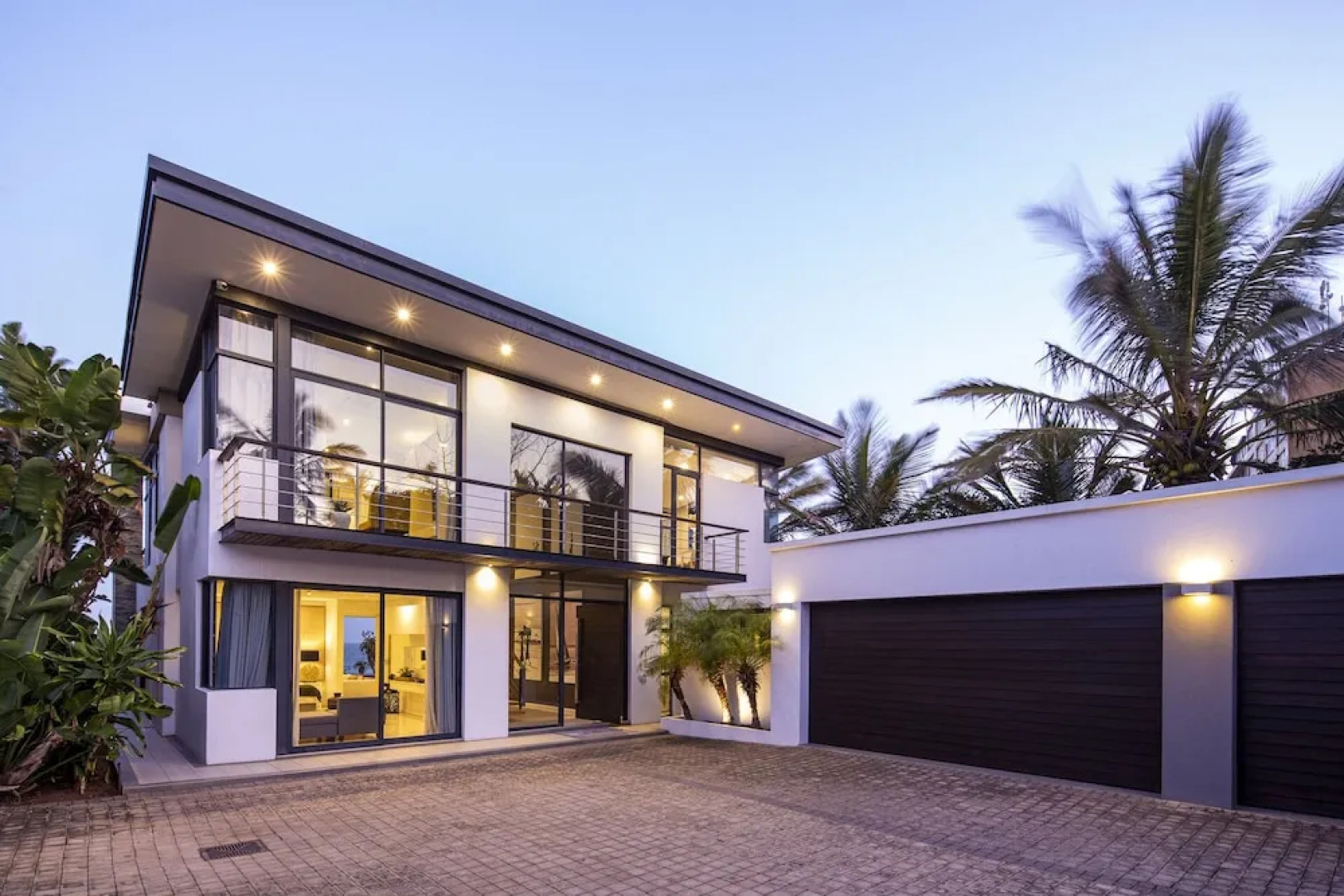 Dolphin Coast YOLO Spaces – Beach House Villa