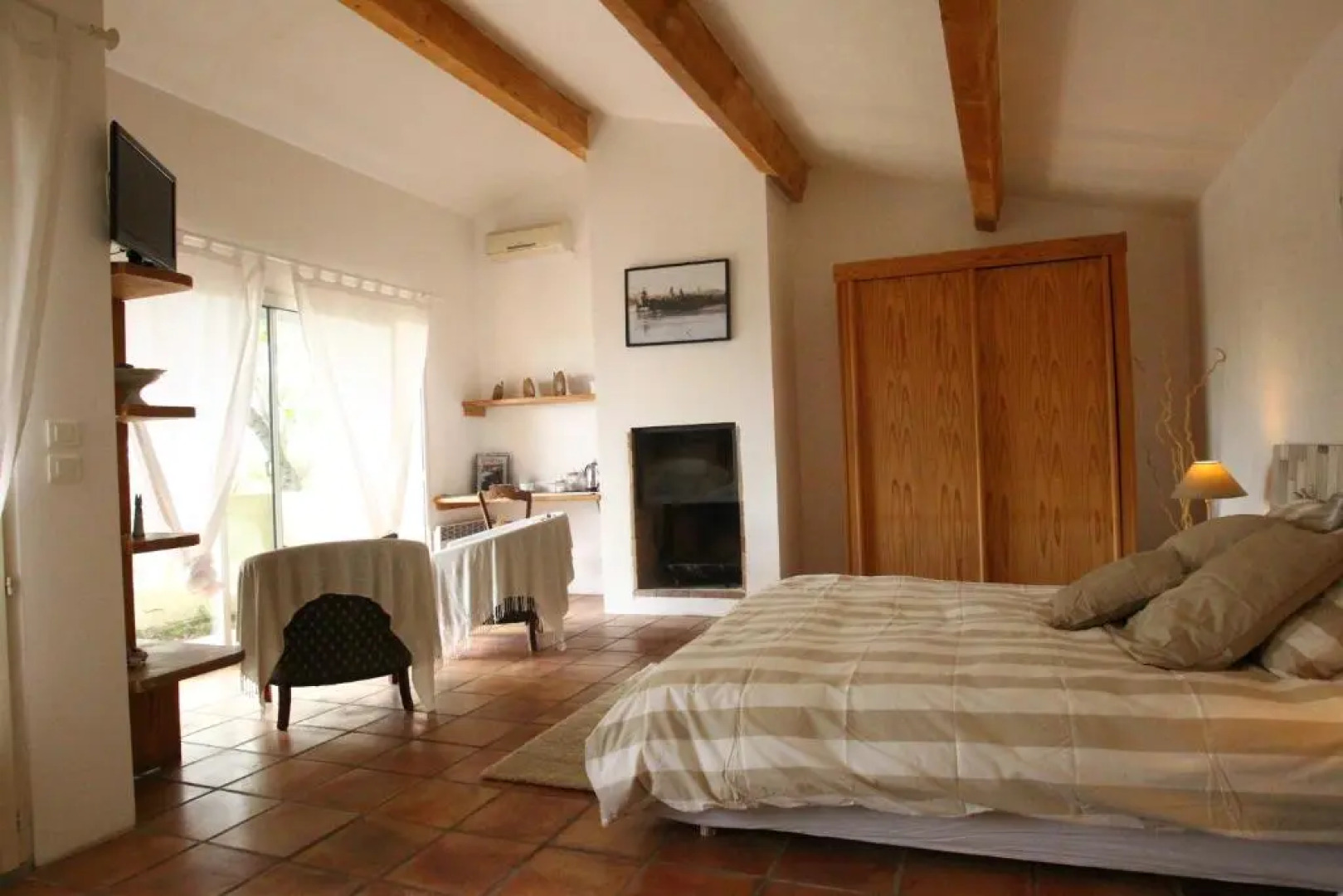 Mas Du Pont De Laute