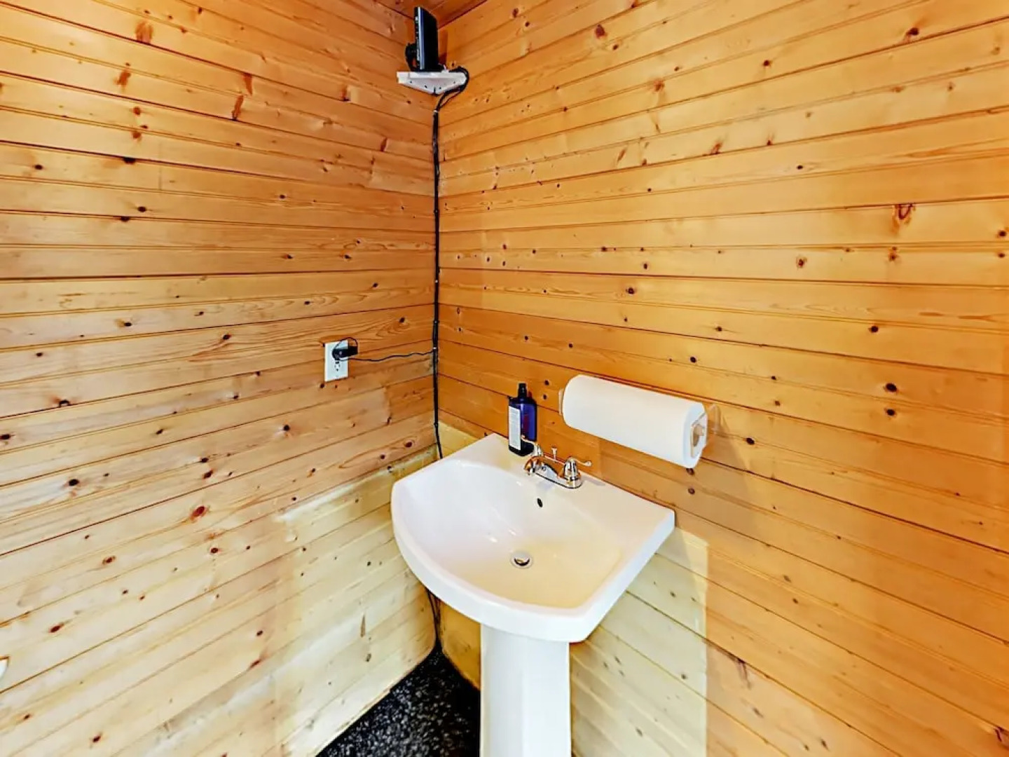 75 Red Brook Rd Home 4 Bedrooms 2.5 Bathrooms Home