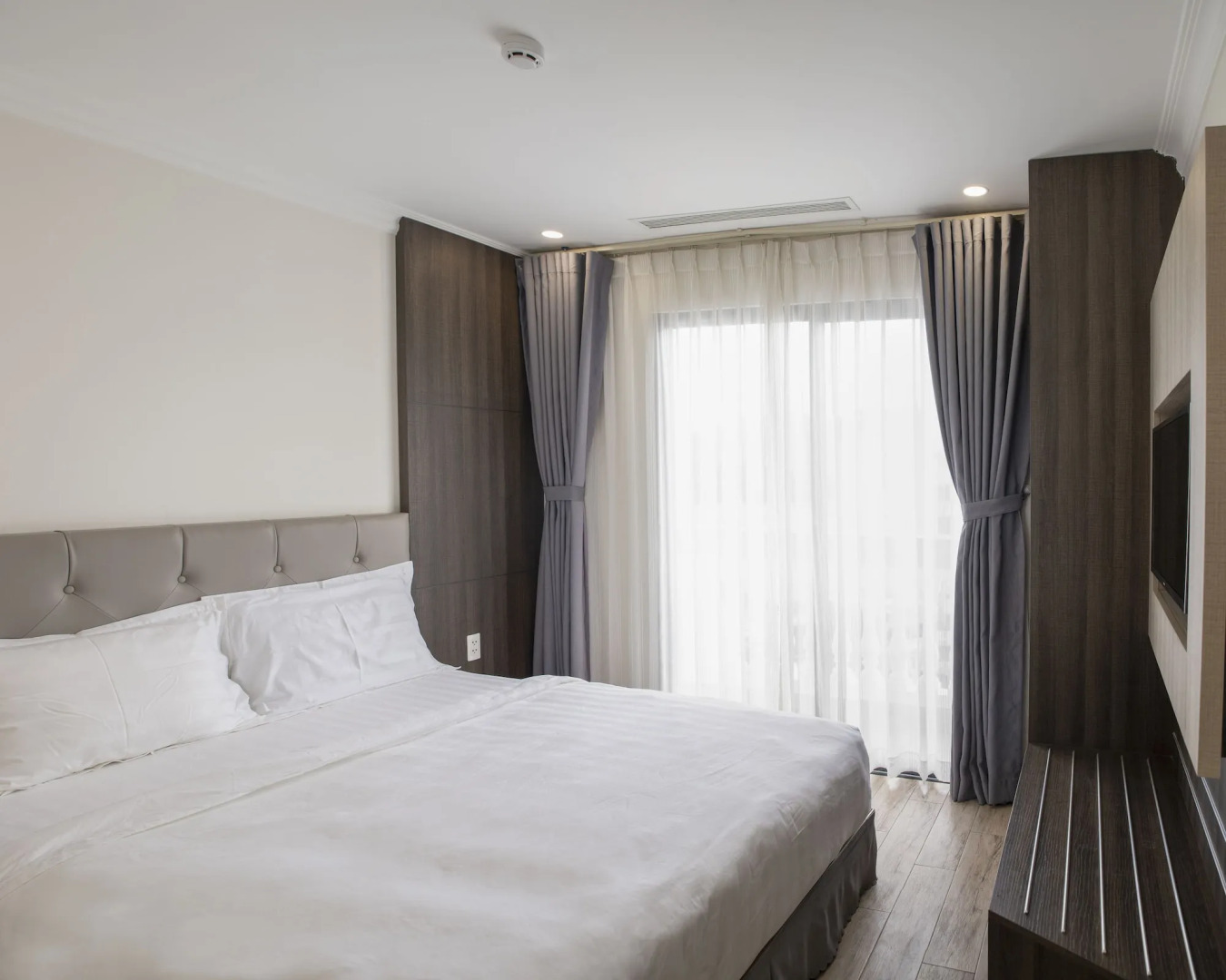 Seven Seas Hotel and Apartment