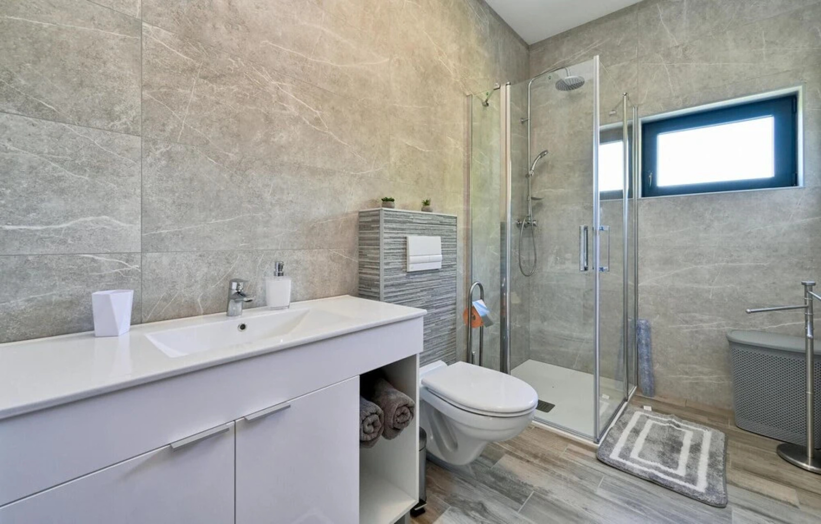 Nice Home in Stubicke Toplice With 5 Bedrooms, Outdoor Swimming Pool and Heated Swimming Pool