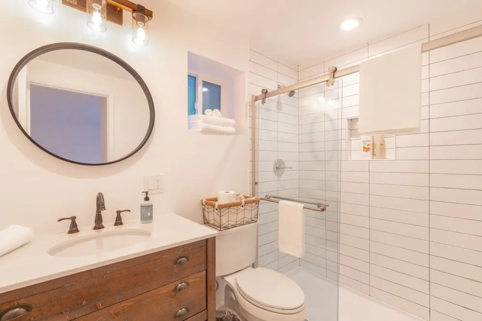 Marbella Lane Pedro Point Beach House with Hot Tub