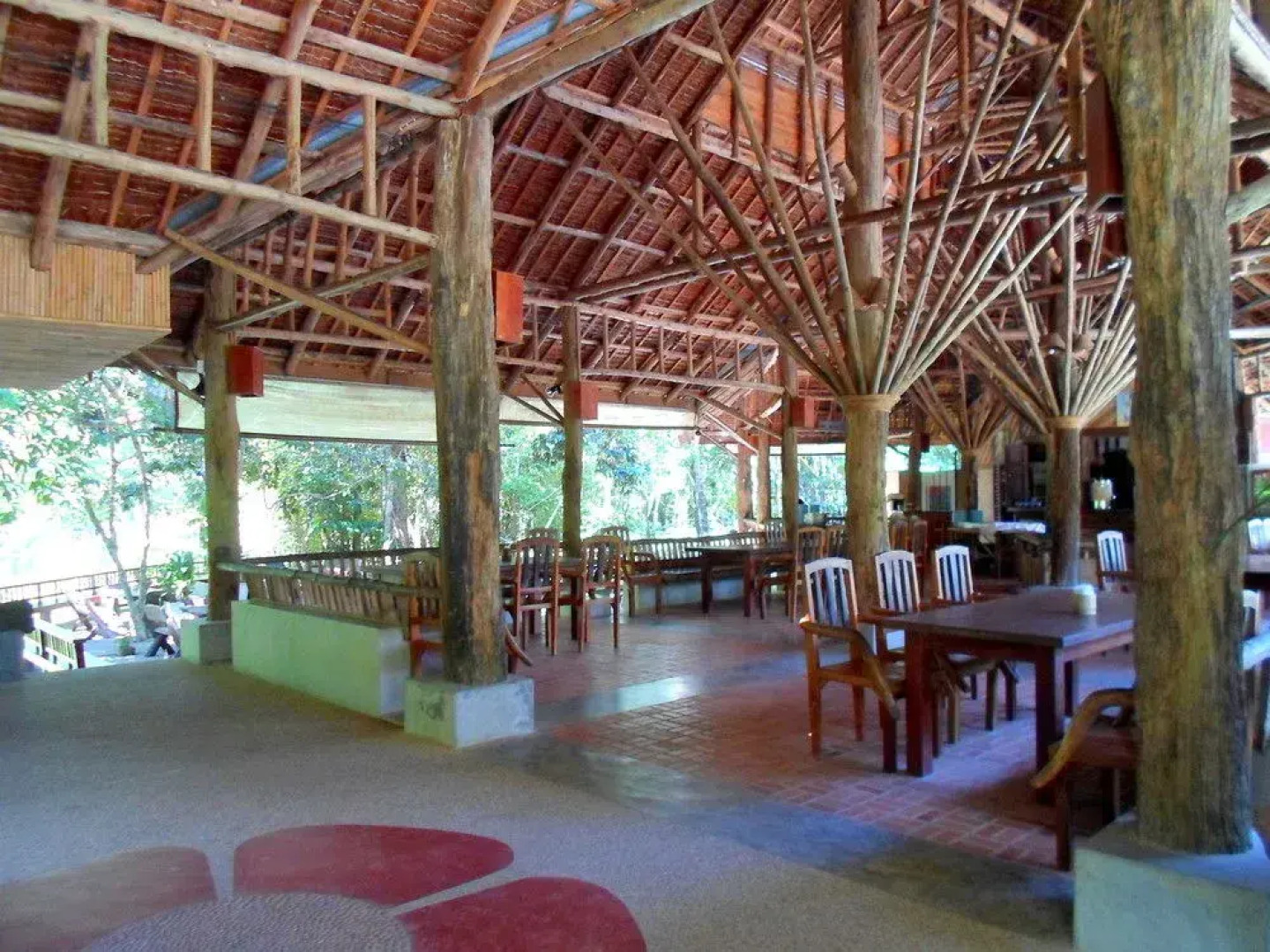 The Cliff and River Jungle Resort