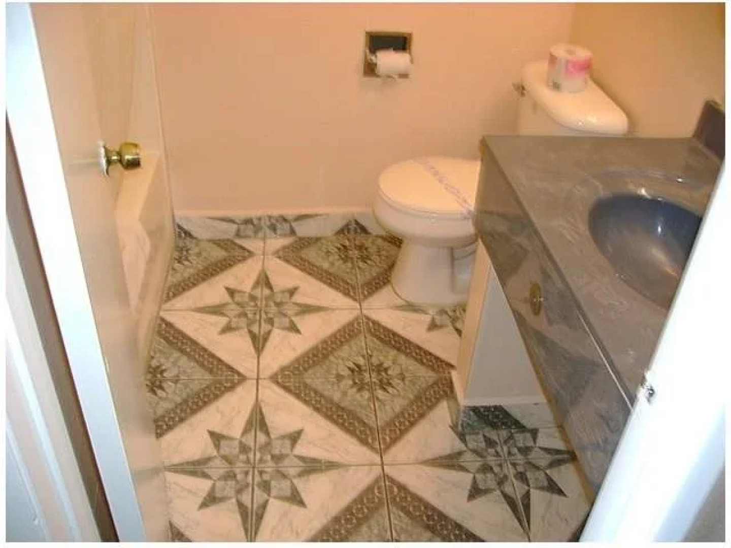 Heritage Inn & Suites