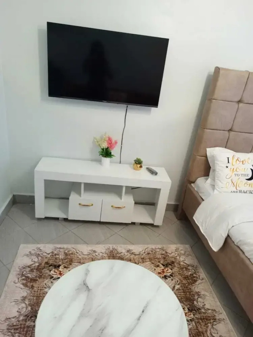 Lux Suites Amaziah Apartments Muthiga