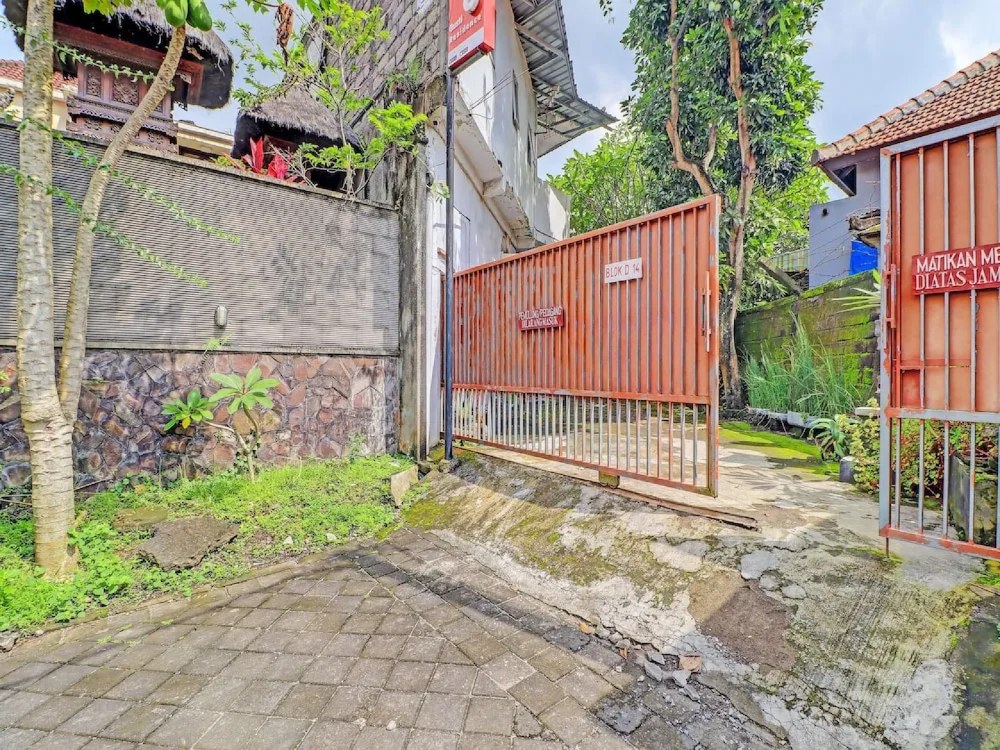 Gusti Residence by OYO Rooms