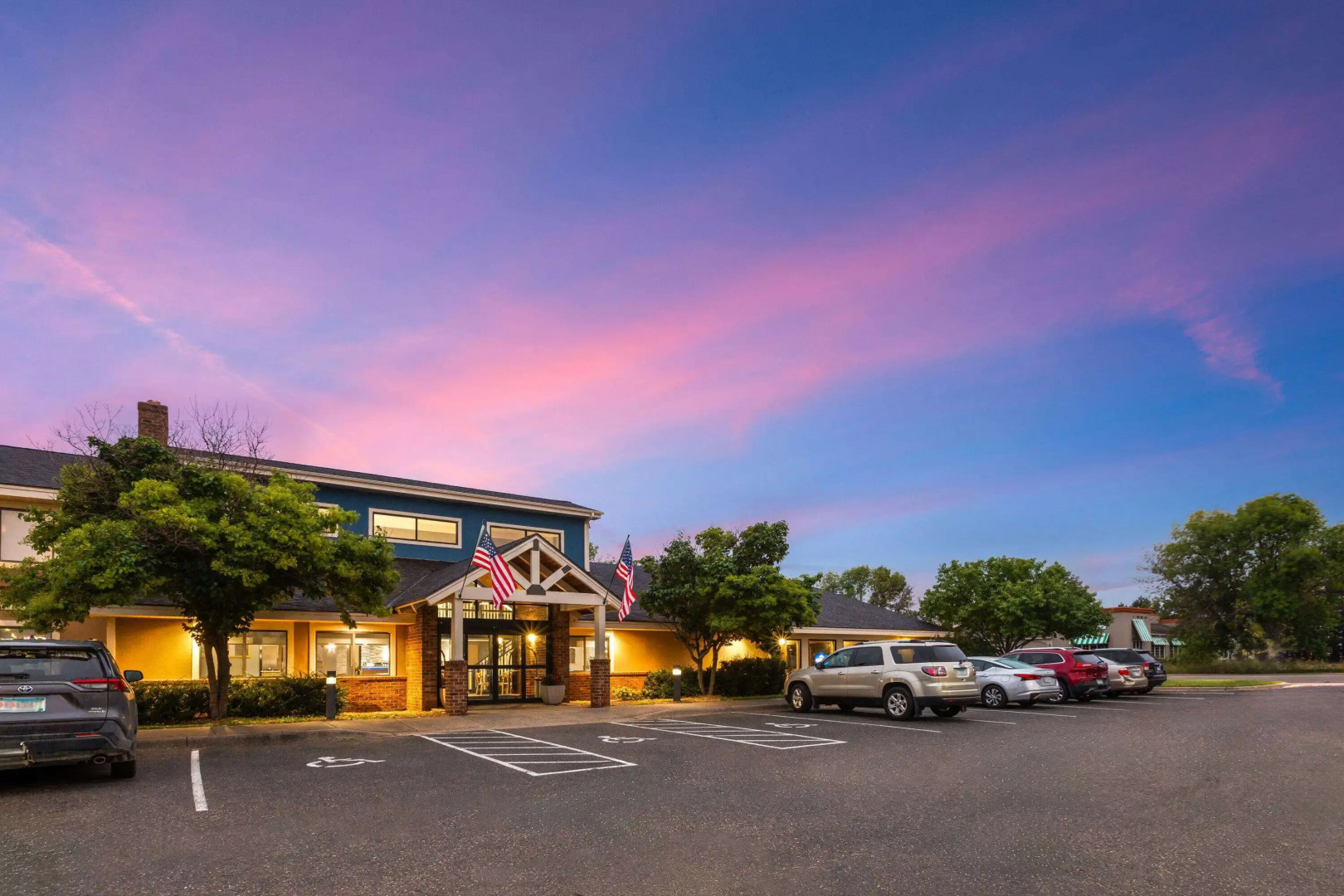 AmericInn by Wyndham North Branch